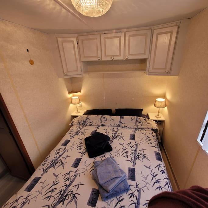 Vila Au Jardin D'Eden Hastiere-par-dela Exteriér fotografie